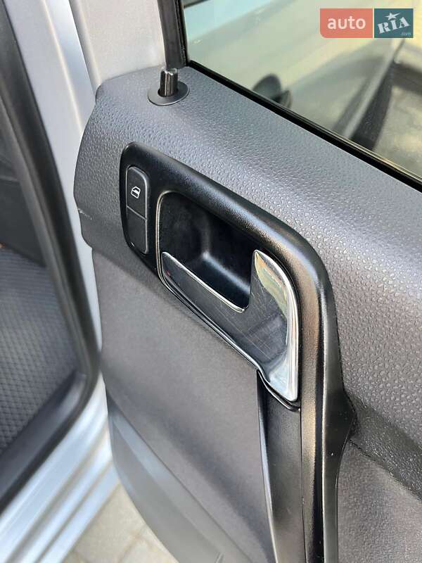 Хэтчбек Volkswagen Polo 2008 в Стрые