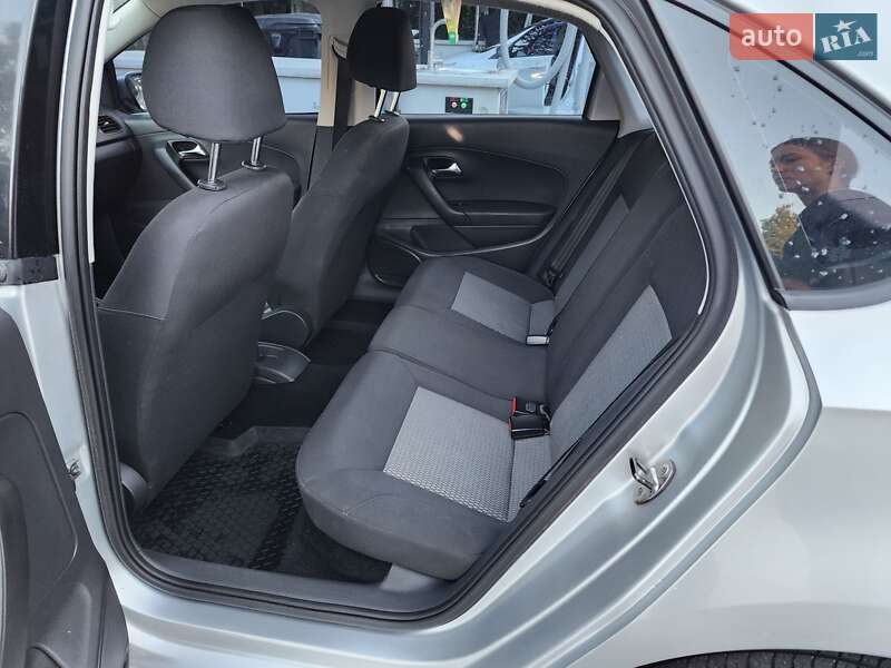 Седан Volkswagen Polo 2013 в Рівному