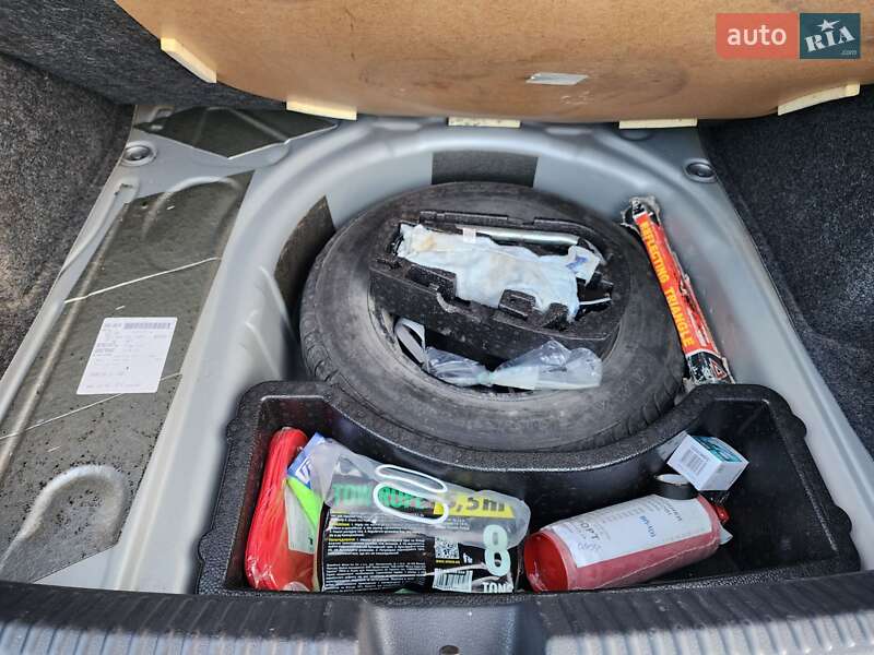 Седан Volkswagen Polo 2013 в Рівному