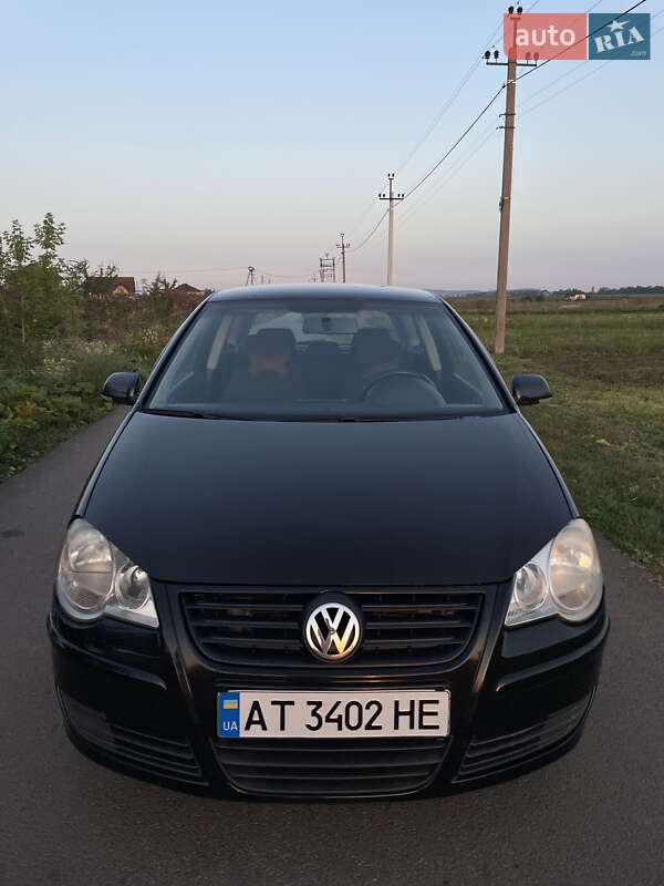 Хетчбек Volkswagen Polo 2005 в Івано-Франківську