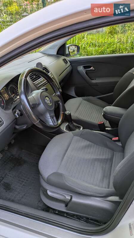 Хетчбек Volkswagen Polo 2011 в Львові фото 29 Хетчбек Volkswagen Polo 2011 в Львові