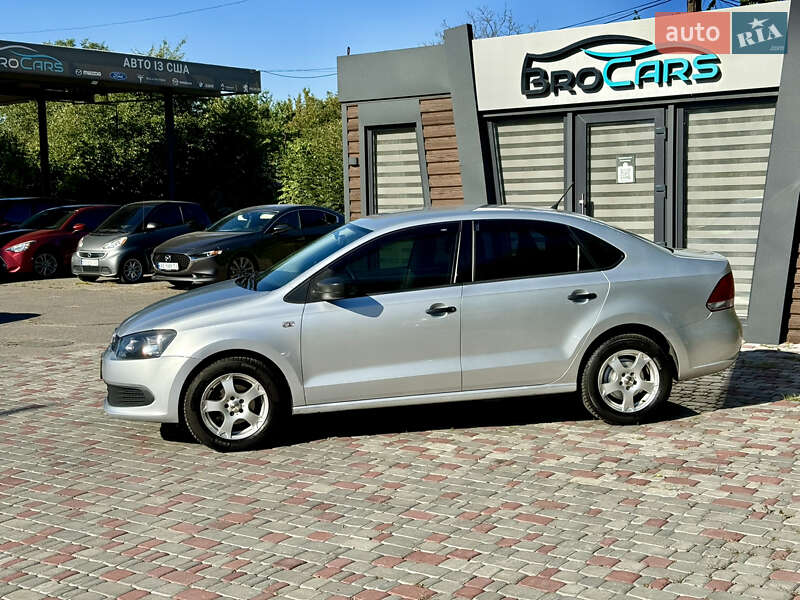 Седан Volkswagen Polo 2013 в Виннице