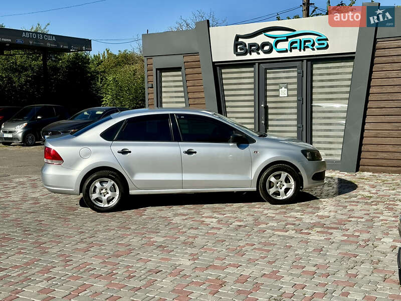 Седан Volkswagen Polo 2013 в Виннице