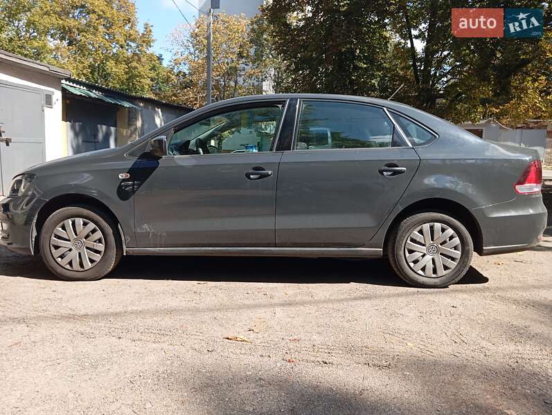 Седан Volkswagen Polo 2017 в Харькове