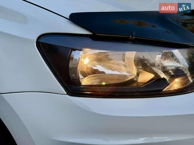 Седан Volkswagen Polo 2017 в Киеве