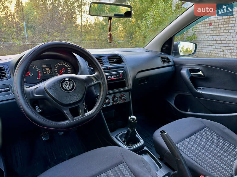 Седан Volkswagen Polo 2017 в Киеве