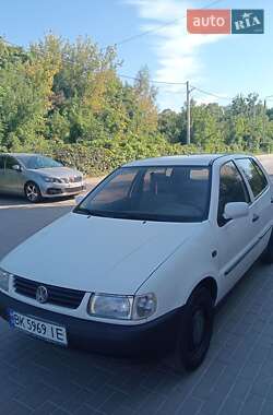 Хетчбек Volkswagen Polo 1995 в Рівному