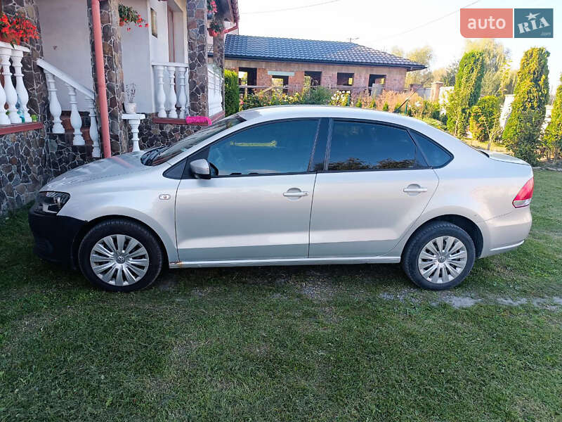 Седан Volkswagen Polo 2012 в Львові