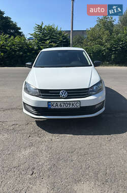 Седан Volkswagen Polo 2017 в Черкассах