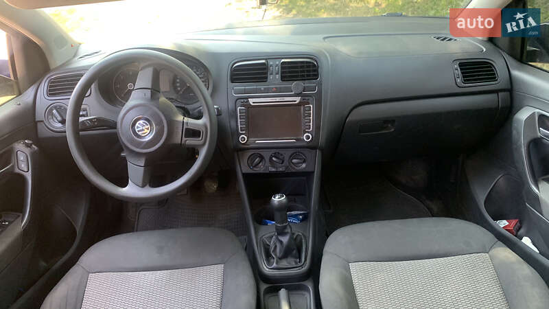 Хэтчбек Volkswagen Polo 2010 в Ровно