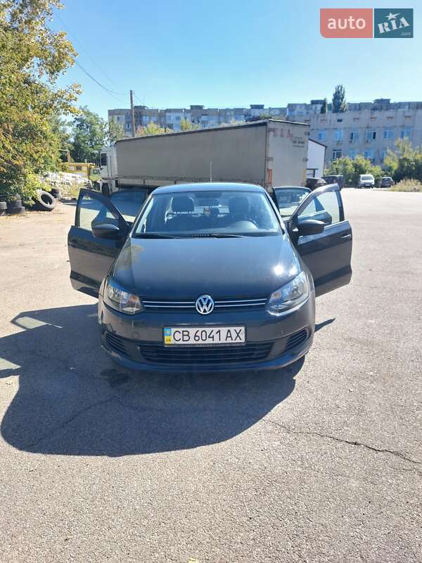 Седан Volkswagen Polo 2012 в Чернігові