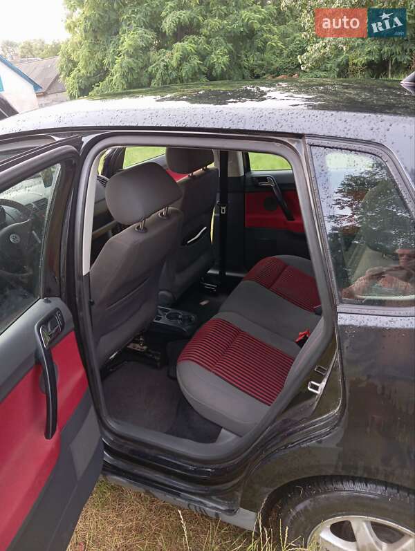 Хетчбек Volkswagen Polo 2006 в Чернігові