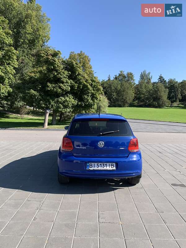 Хэтчбек Volkswagen Polo 2011 в Светловодске