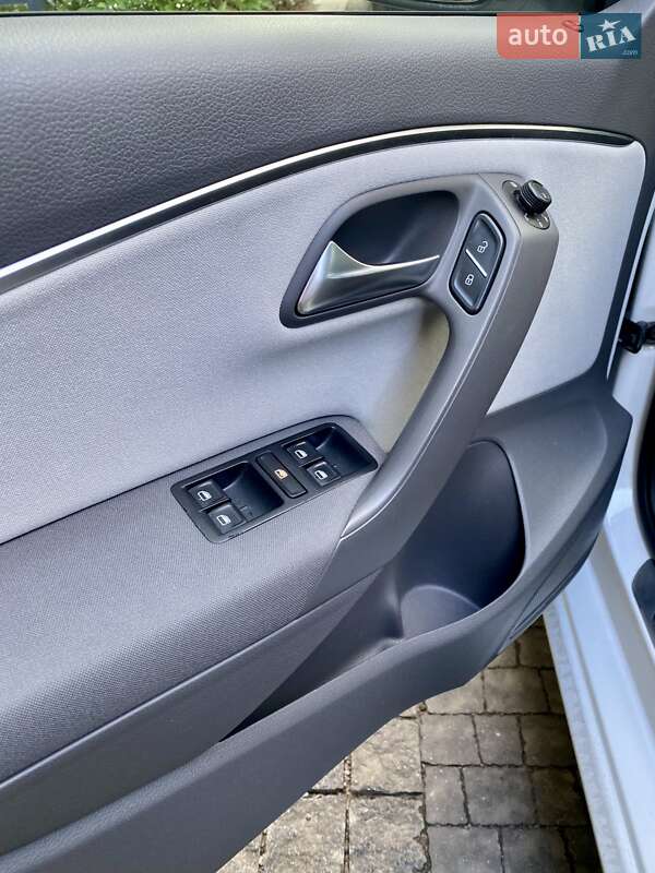 Хэтчбек Volkswagen Polo 2014 в Киеве