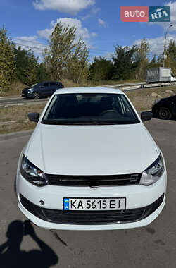 Седан Volkswagen Polo 2015 в Києві