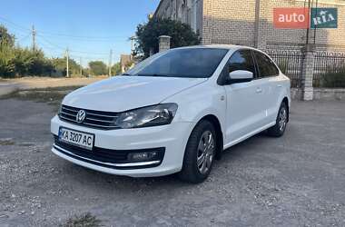 Седан Volkswagen Polo 2015 в Кам'янському