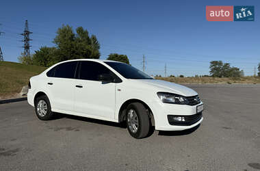 Седан Volkswagen Polo 2019 в Днепре
