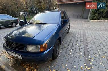Хетчбек Volkswagen Polo 1998 в Чернівцях