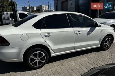 Седан Volkswagen Polo 2012 в 