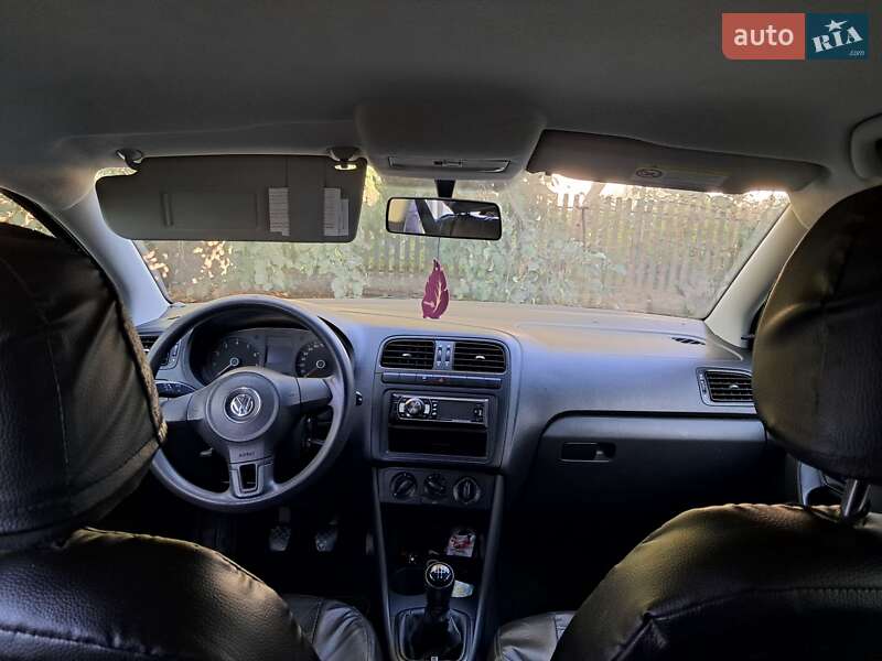 Седан Volkswagen Polo 2013 в Івано-Франківську