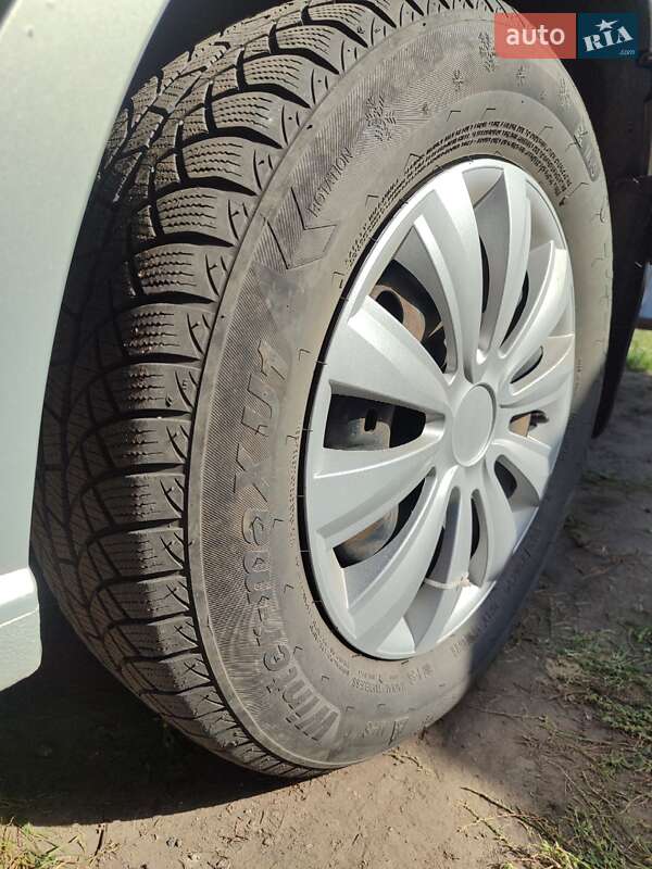 Седан Volkswagen Polo 2012 в Семеновке