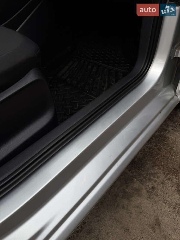 Седан Volkswagen Polo 2011 в Харькове