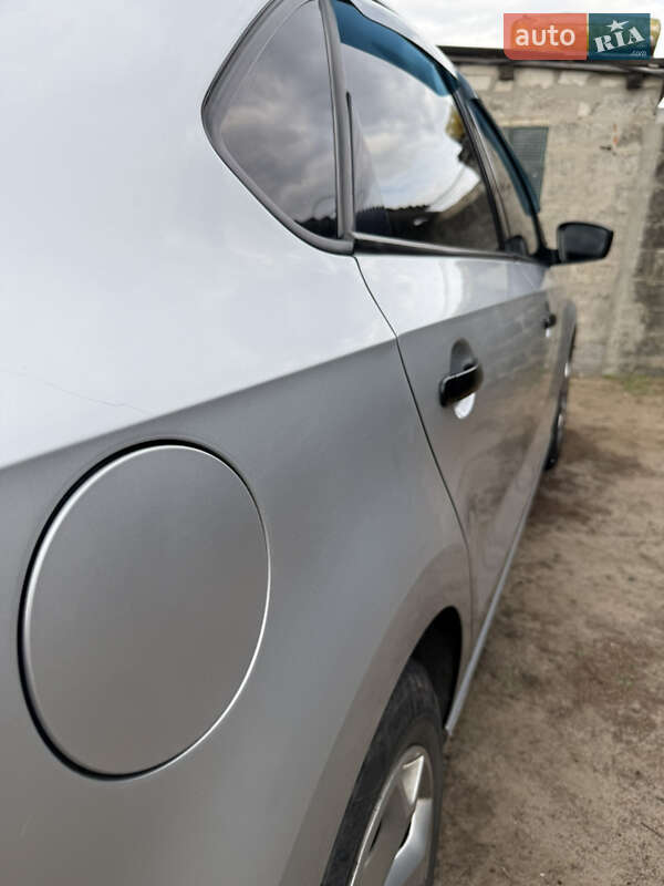 Седан Volkswagen Polo 2011 в Харькове