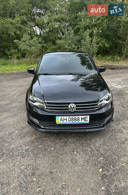 Седан Volkswagen Polo 2016 в Каменском