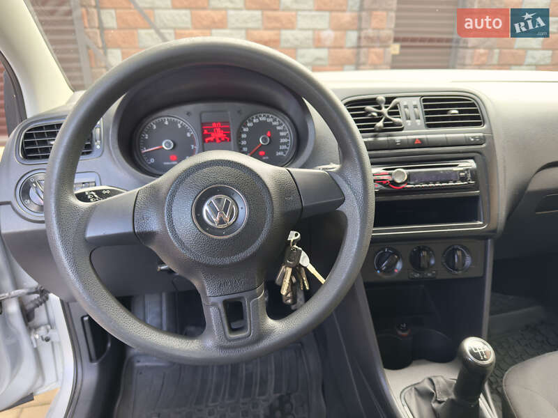 Седан Volkswagen Polo 2011 в Ровно фото 17 Седан Volkswagen Polo 2011 в Ровно