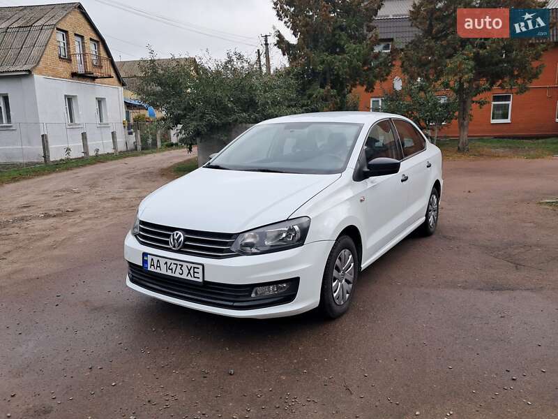 Седан Volkswagen Polo 2018 в Бобровиці