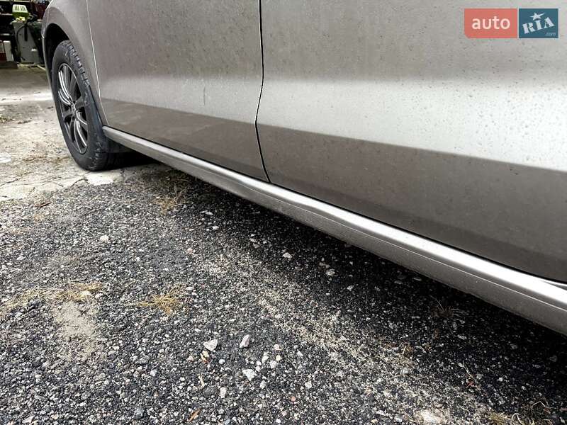 Седан Volkswagen Polo 2018 в Вишневому