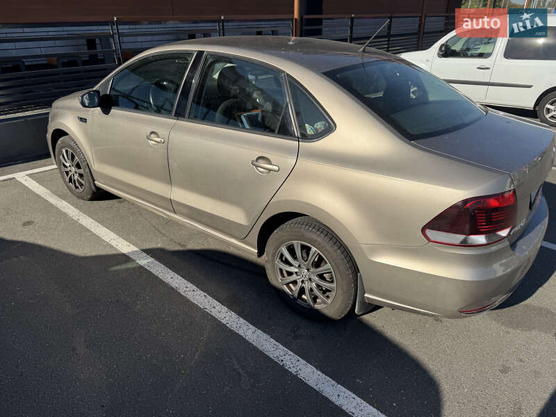 Седан Volkswagen Polo 2018 в Вишневому