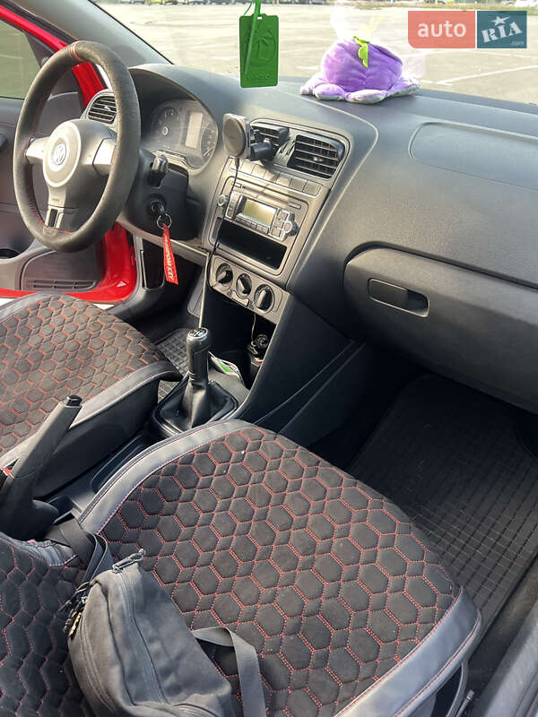 Хэтчбек Volkswagen Polo 2010 в Кропивницком