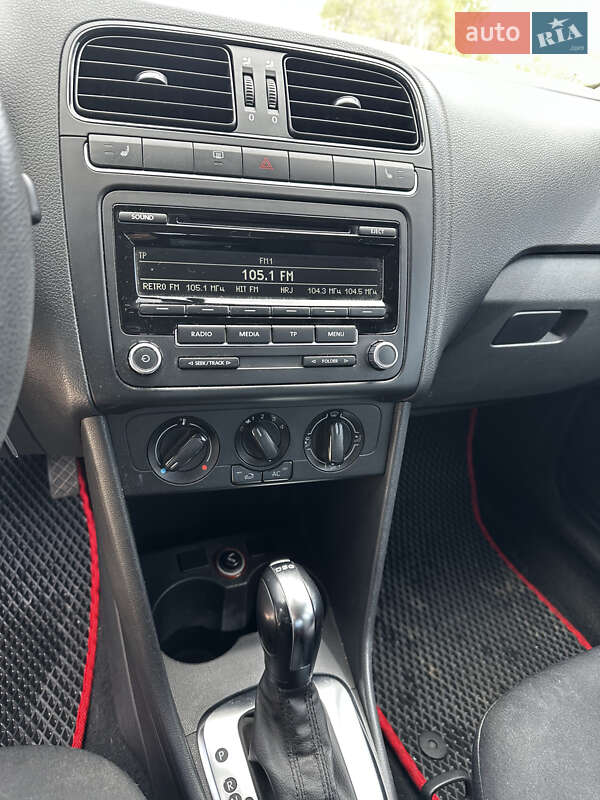 Хетчбек Volkswagen Polo 2011 в Запоріжжі