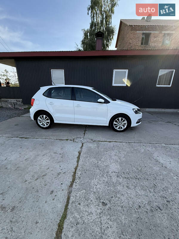 Хетчбек Volkswagen Polo 2016 в Шепетівці