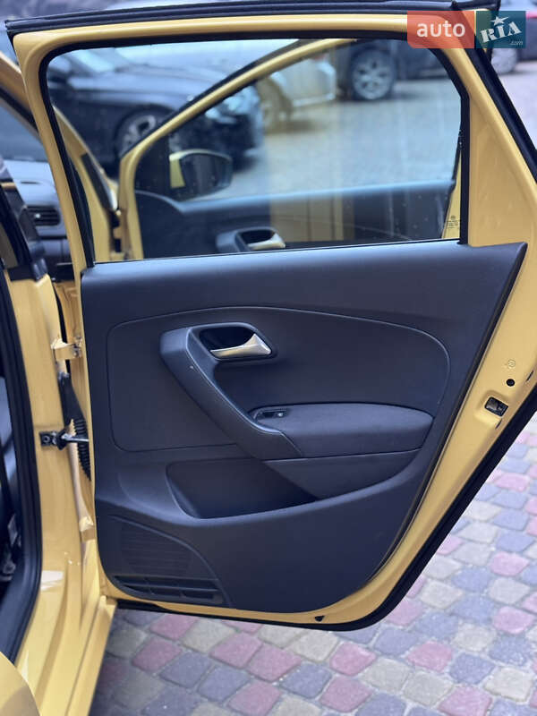 Хетчбек Volkswagen Polo 2010 в Києві