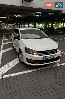 Седан Volkswagen Polo 2019 в Киеве