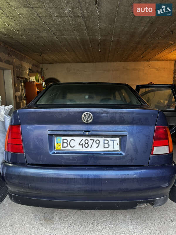 Седан Volkswagen Polo 1997 в Самборі