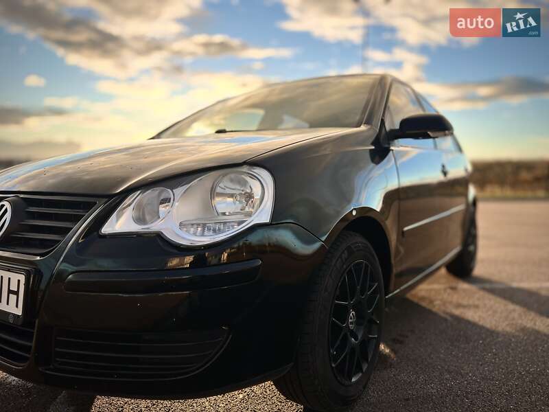 Хэтчбек Volkswagen Polo 2007 в Ровно