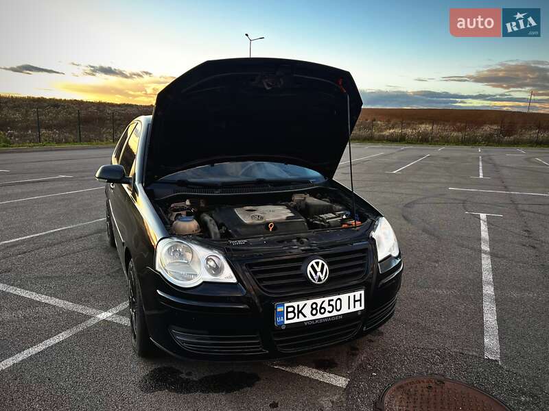 Хэтчбек Volkswagen Polo 2007 в Ровно