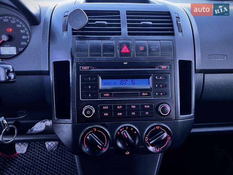 Хэтчбек Volkswagen Polo 2007 в Ровно