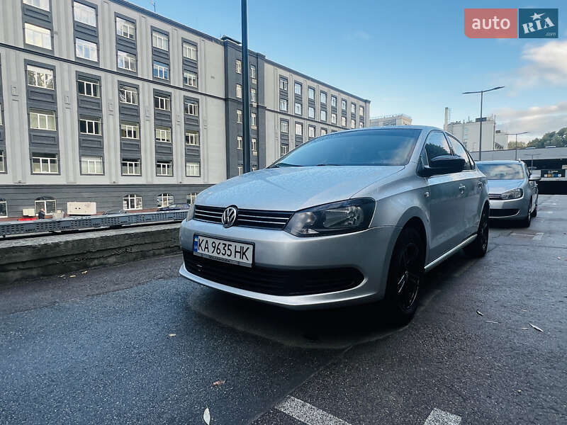 Седан Volkswagen Polo 2013 в Києві