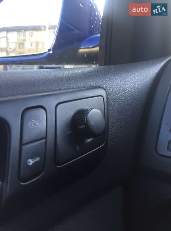 Хэтчбек Volkswagen Polo 2002 в Киеве