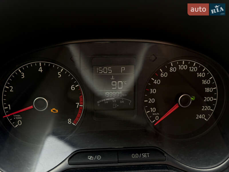 Седан Volkswagen Polo 2016 в Сумах