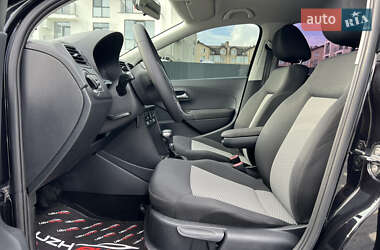 Хэтчбек Volkswagen Polo 2010 в 