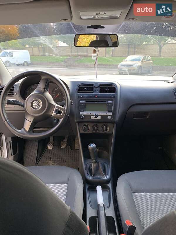 Седан Volkswagen Polo 2011 в Киеве