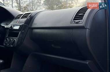 Хэтчбек Volkswagen Polo 2002 в  фото 27 Хэтчбек Volkswagen Polo 2002 в