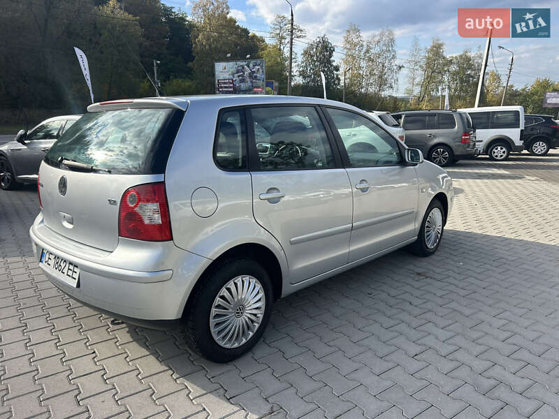 Хэтчбек Volkswagen Polo 2005 в Черновцах
