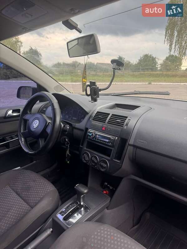 Хэтчбек Volkswagen Polo 2004 в Боярке