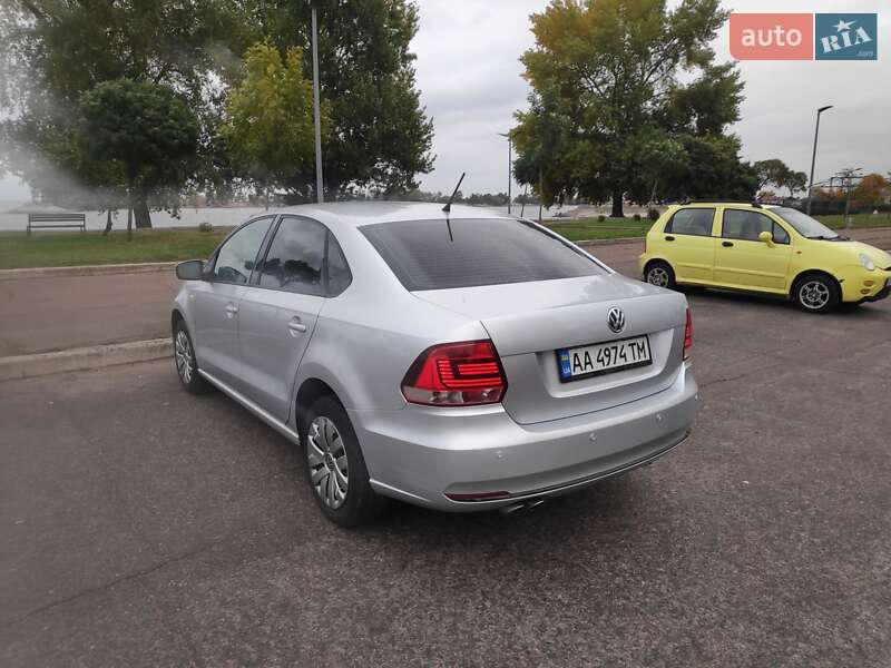 Седан Volkswagen Polo 2018 в Черкассах